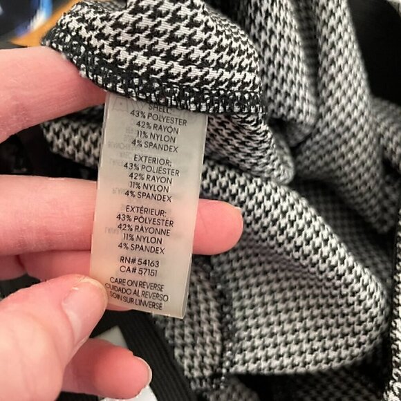 CALVIN KLEIN White Black Houndstooth Pull On Elastic Cropped ? Tapered Leg Pants - Picture 10 of 14